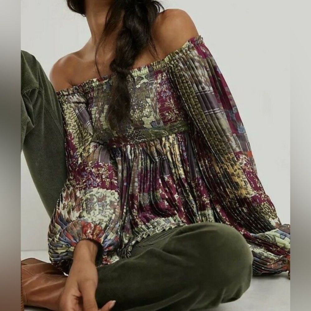 Anthropologie Let Me Be size 8 Plisse Smocked Bohemian Patchwork Blouse Boho